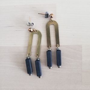 Black arch post earrings